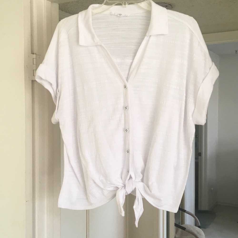 Jane and Delancey White Short-Sleeve Tie-Front Button Shirt